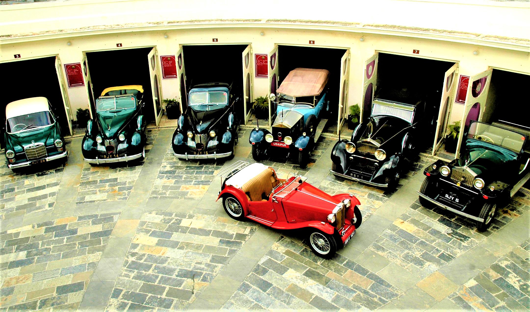 vintage car collection udaipur - udaipurian